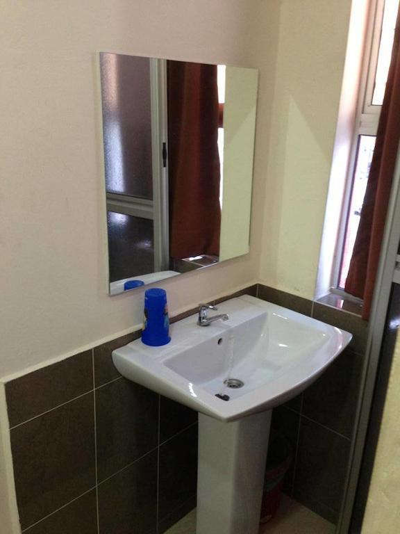 Dg One Stop Budget Hotel Ipoh Habitación foto